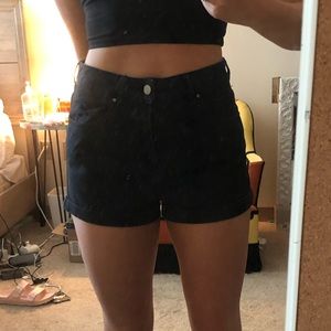 PacSun high waisted black shorts